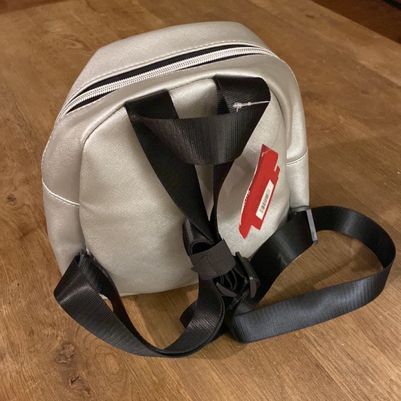 NWT Bioworld Peanuts Snoopy and Woodstock Mini Backpack - Picture 3 of 13